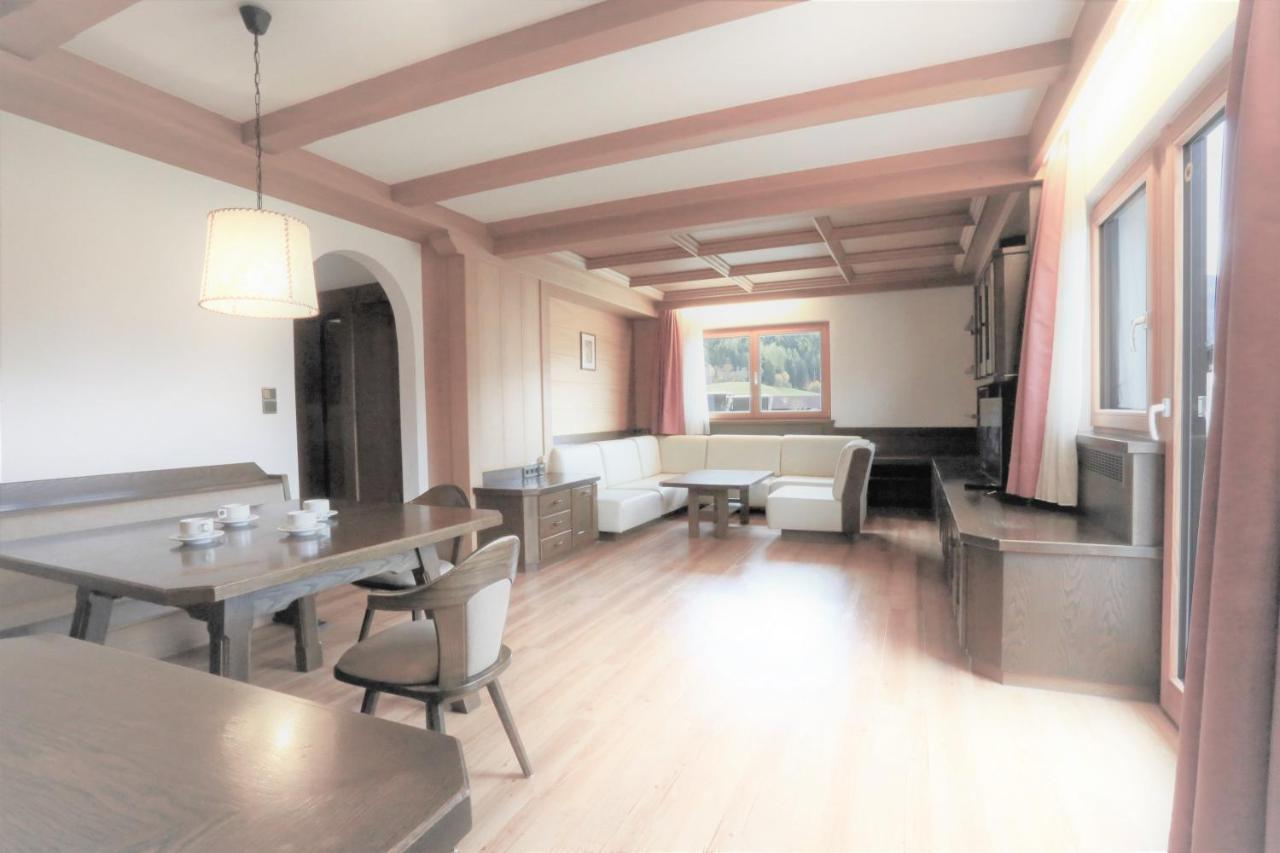 Residence Tantalus San Lorenzo di Sebato Bagian luar foto